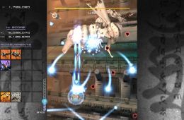 Скриншот из игры «Ikaruga»