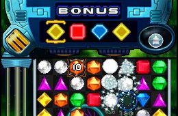 Скриншот из игры «Bejeweled Twist»
