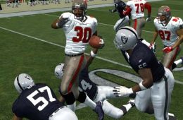 Скриншот из игры «ESPN NFL 2K5»