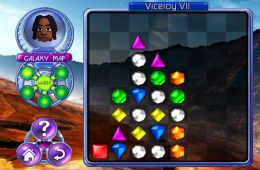 Скриншот из игры «Bejeweled 2»