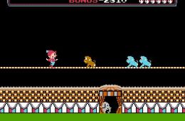 Скриншот из игры «Circus Charlie»