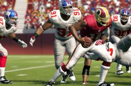 Скриншот из игры «Madden NFL 13»
