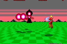 Скриншот из игры «Space Harrier II»