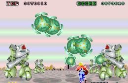 Скриншот из игры «Space Harrier»
