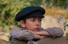 Манюня: Детство Ба