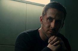 Бегущий по лезвию 2049