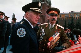 Полицейская академия 7: Миссия в Москве