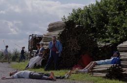 Самокритика буржуазного пса
