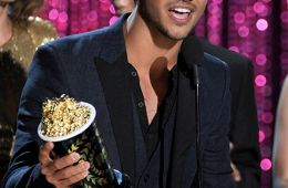 Церемония вручения премии MTV Movie Awards 2012