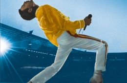 Queen: Live at Wembley Stadium