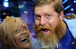 Обнаженный Вегас