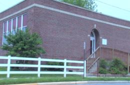 Шоу Салли с бензопилой