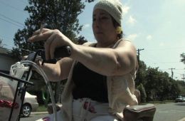 Шоу Салли с бензопилой