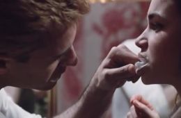 Публичная женщина