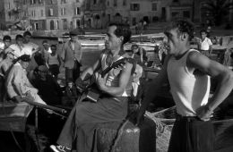 Манина, девушка в бикини