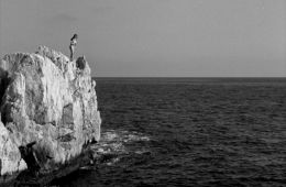 Манина, девушка в бикини