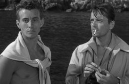 Манина, девушка в бикини