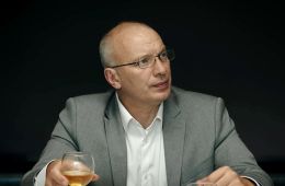Некрасивая подружка