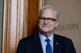 Элла Маккей