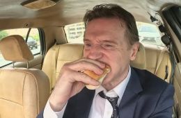 Голый пистолет