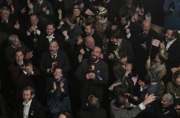 Сраженный молнией