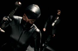 Отражение в мёртвом алмазе