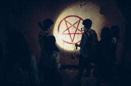 Два, три, призрак, приди!