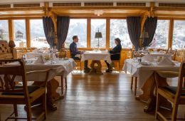 Ночной администратор