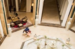 Ночной администратор