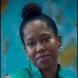 Анджела Абар 23