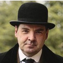 Джон Бейтс 323