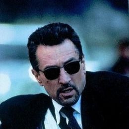 Нил Макколи 322