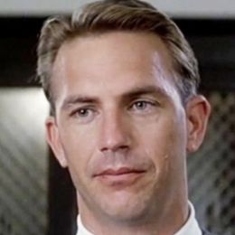 Элиот Несс 402