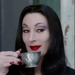 Мортиша Аддамс 60