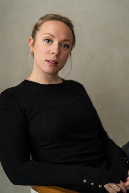 Дженнифер Симс