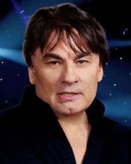 Александр Серов