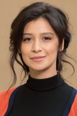 Равшана Куркова