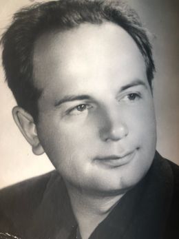 Анатолий Столбов