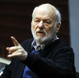 Душан Макавеев