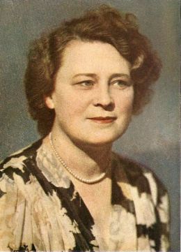 Алла Тарасова