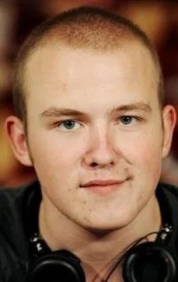 Коннор МакКэррон