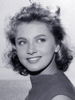 Изабель Кори