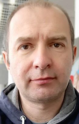 Роман Непомнящий