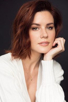 Челси Хоббс