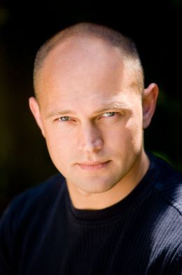 Артем Мишин