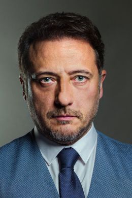 Йигит Озшенер