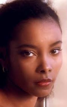 Розанн Кейтон