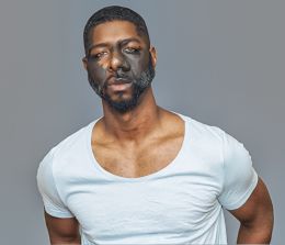 Майкл Томас