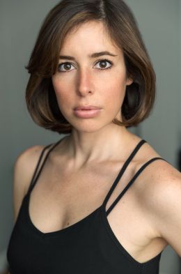 Оливия Стем