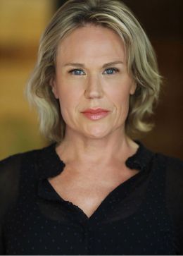 Дженнифер Соммерфельд